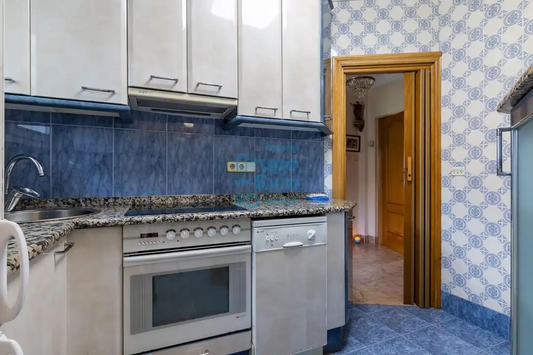 Cocina de Casa o chalet en venta en Donostia - San Sebastián  con Calefacción, Jardín privado y Terraza