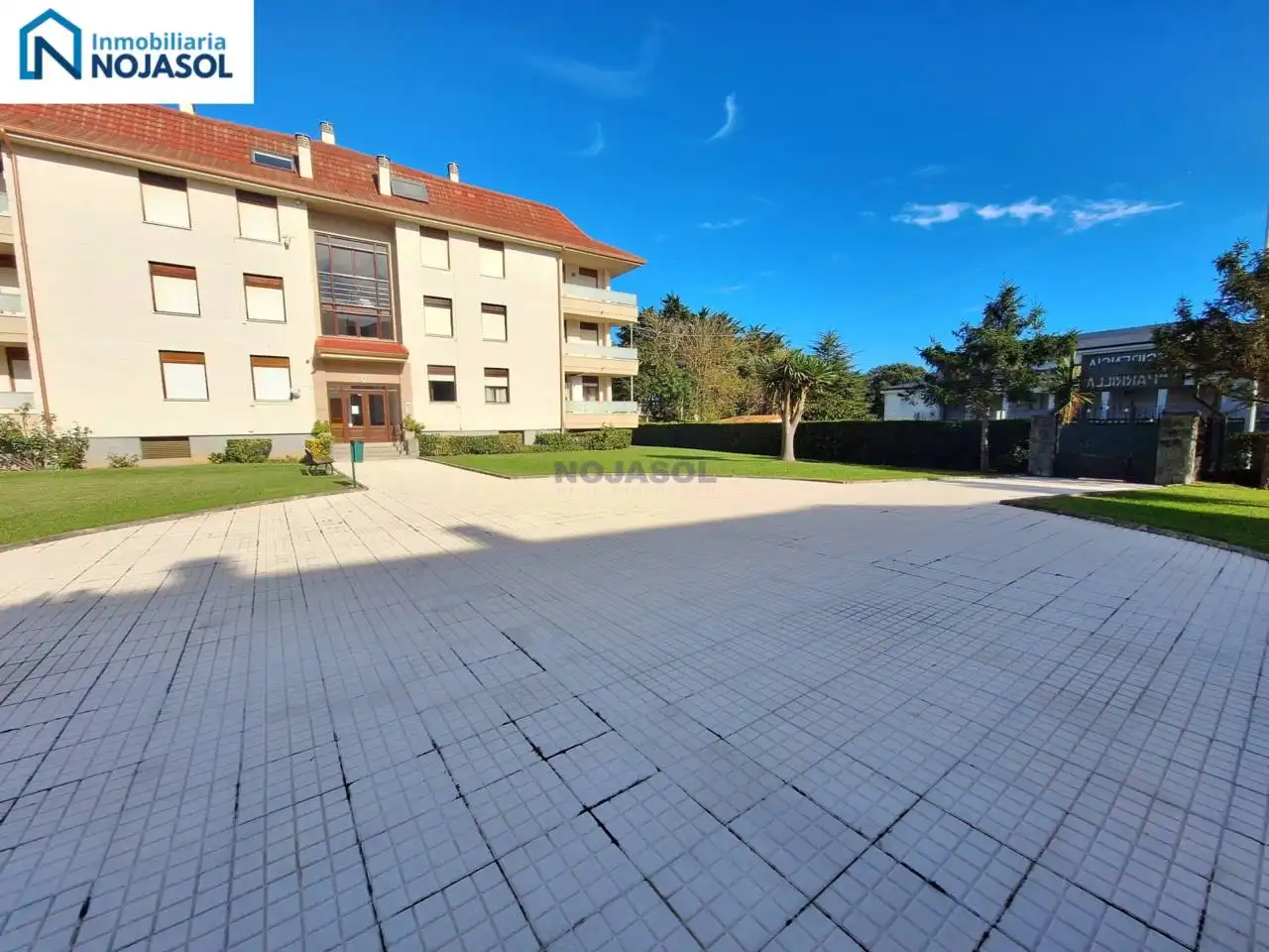 Apartament amb terrassa en venda a Calle Pinares, imagen 42