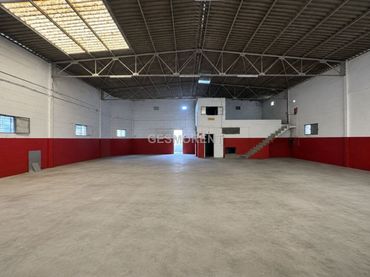 Nau industrial en venda a Muro