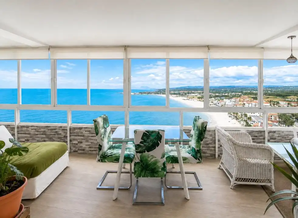 Apartamento con ascensor en venta en Puerto de Sotogrande - La Marina, imagen 2