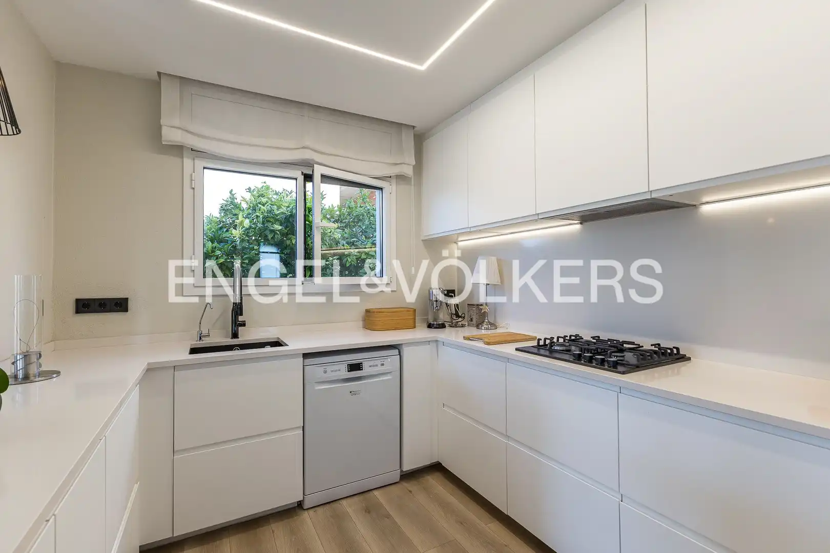 Kitchen of Houses for sale in El Vendrell  with Heating, Private garden and Parquet flooring