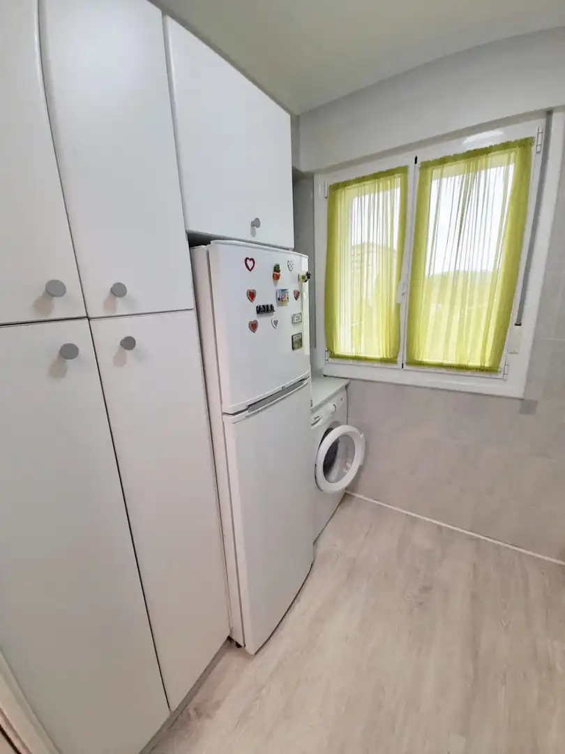 Cocina de Piso de alquiler en Laredo con Calefacción, Terraza y Amueblado