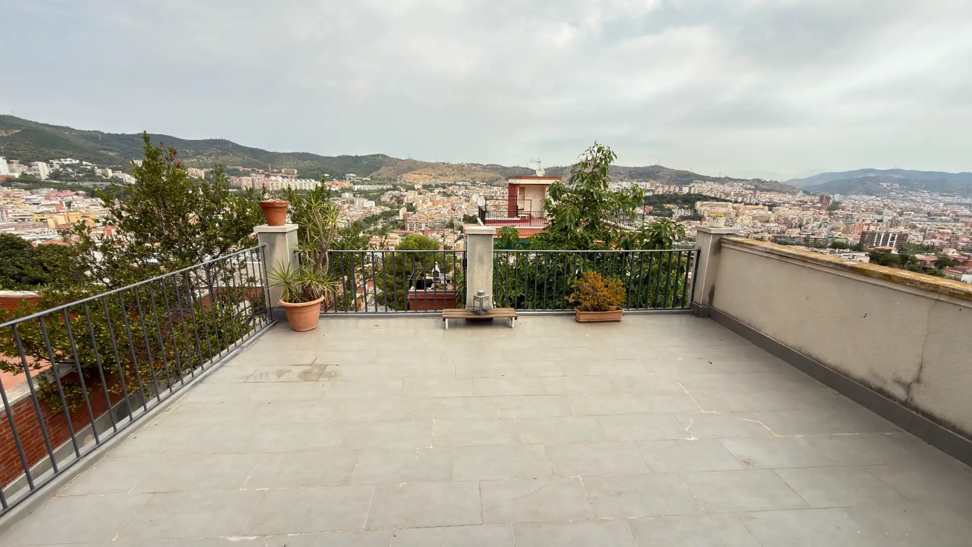 Terrassa de Dúplex en venda en Barcelona amb Aire condicionat, Calefacció i Jardí privat