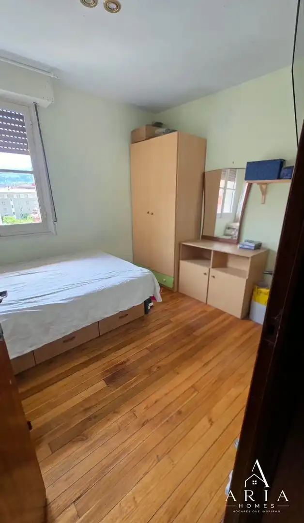Bedroom of Flat for sale in Bilbao 