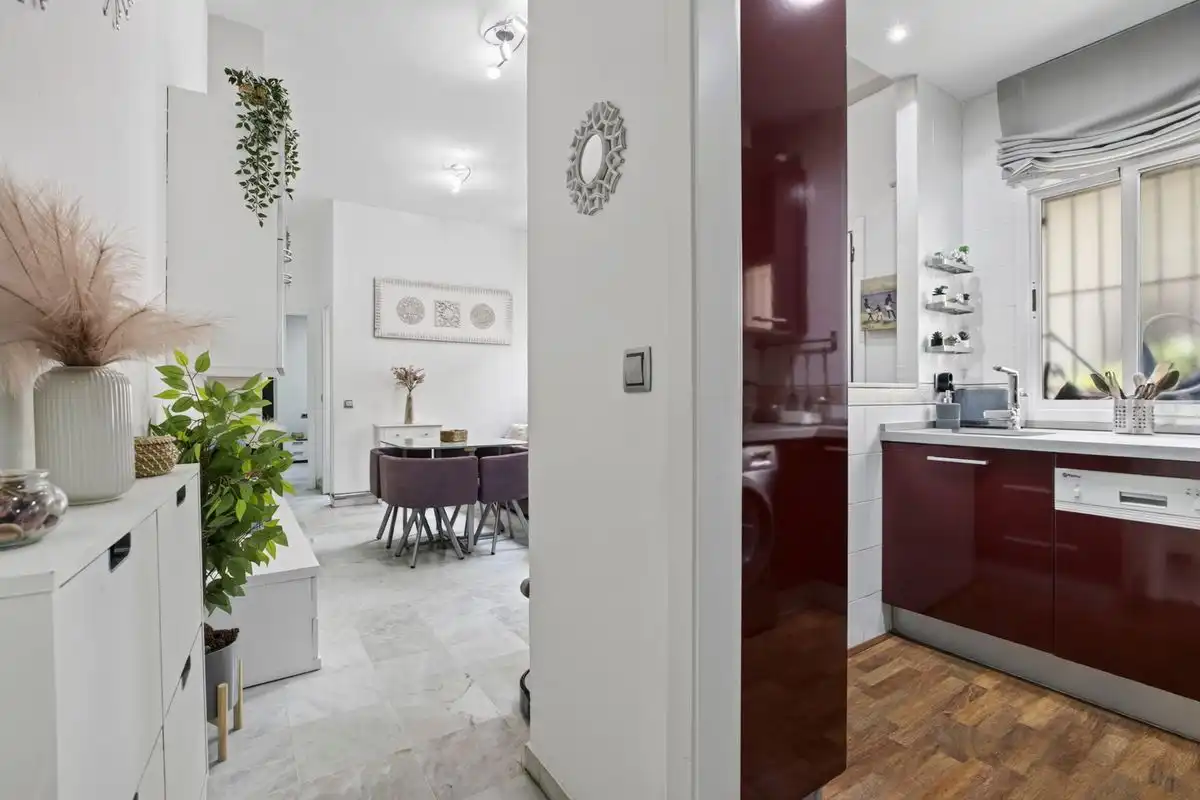 Kitchen of Flat for sale in Sevilla  with Air Conditioner, Heating and Furnished