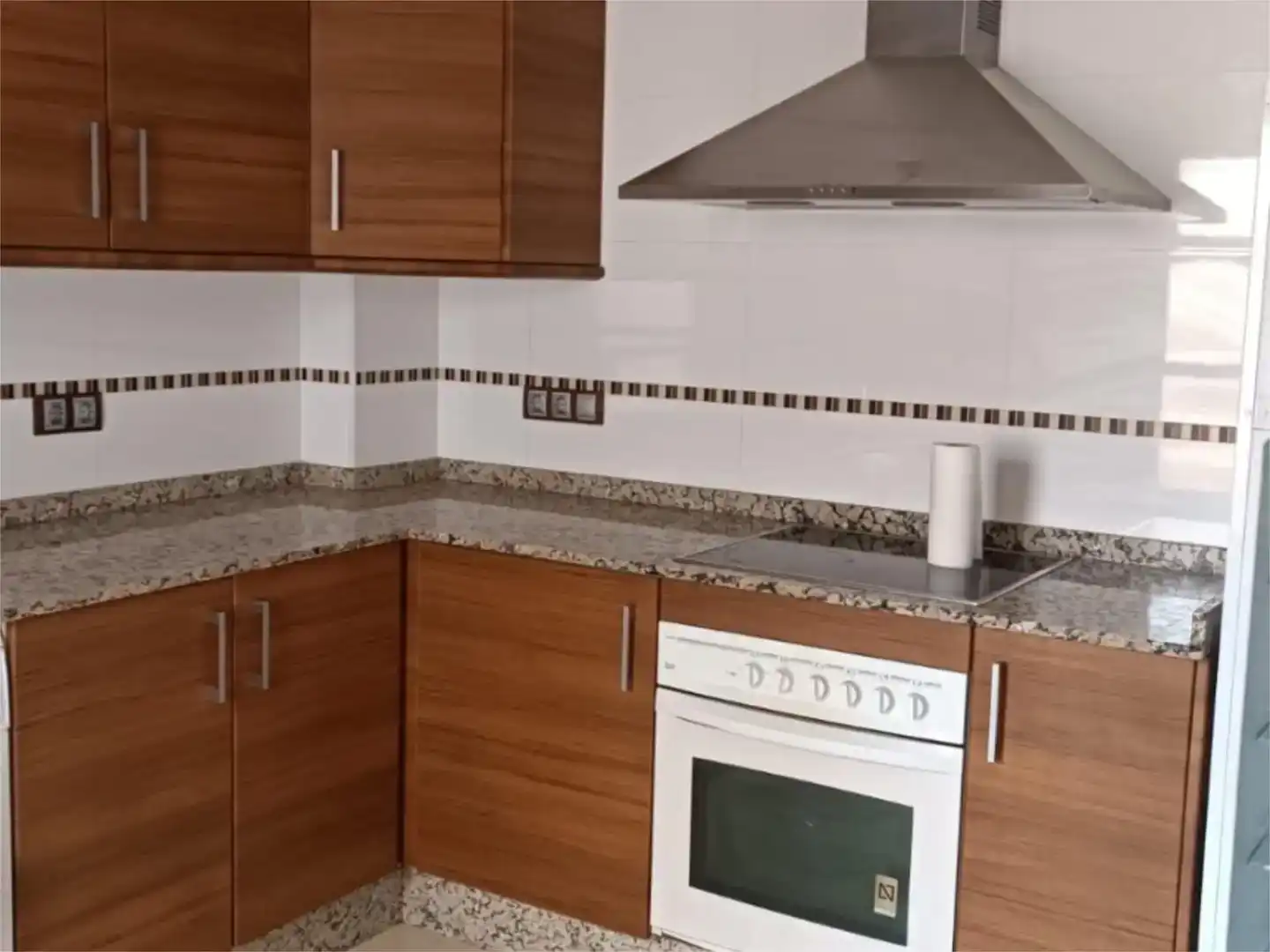 Küche von Wohnung zum Verkauf in Lorca mit Schwimmbad und Balkon