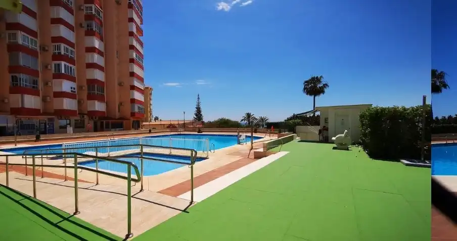 Piscina de Estudi de lloguer en Torrox amb Aire condicionat, Calefacció i Moblat