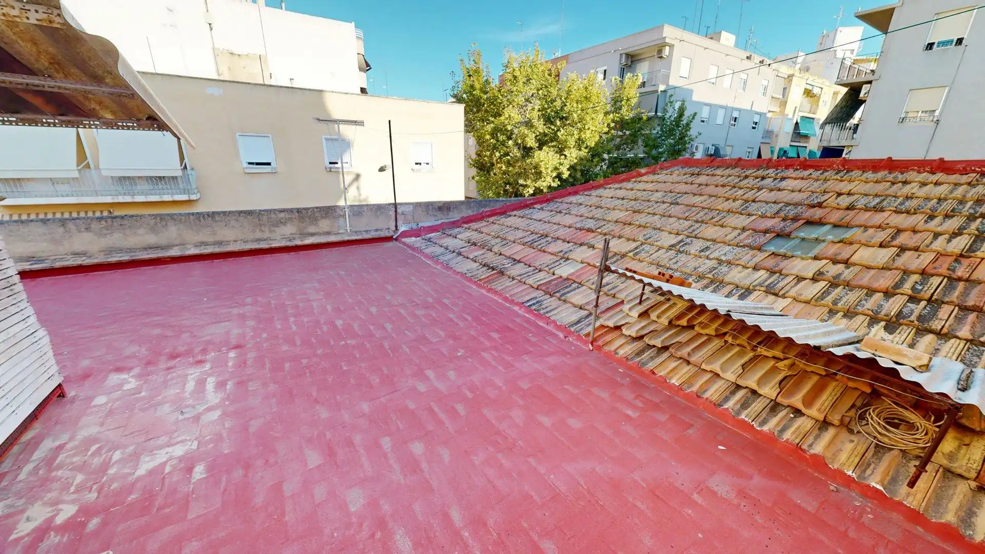 Gemischtgenutztes Gebäude zum Verkauf in Carrer Mariano Benlliure, imagen 3