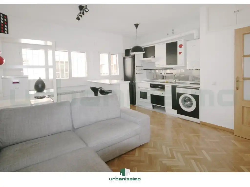 Apartament de lloguer a Esperanza Sánchez Carrascosa, Valdeacederas