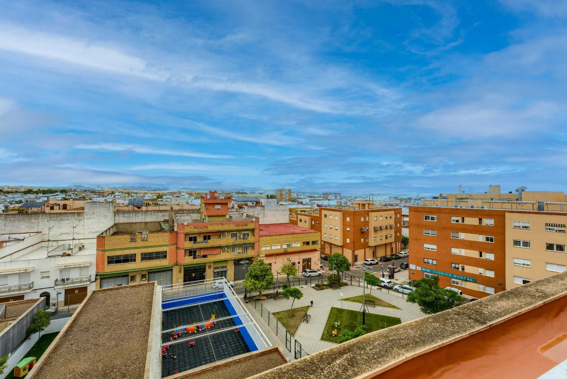 Exterior view of Flat for sale in Mairena del Aljarafe  with Air Conditioner and Storage room