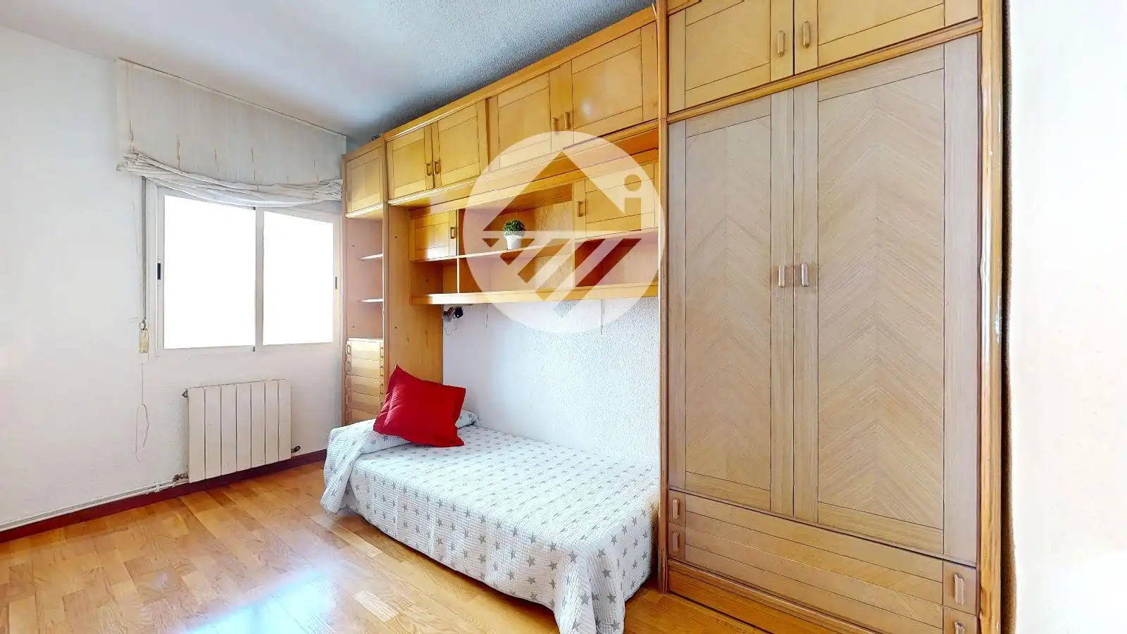Schlafzimmer von Wohnung zum Verkauf in Madrid mit Klimaanlage und Heizung