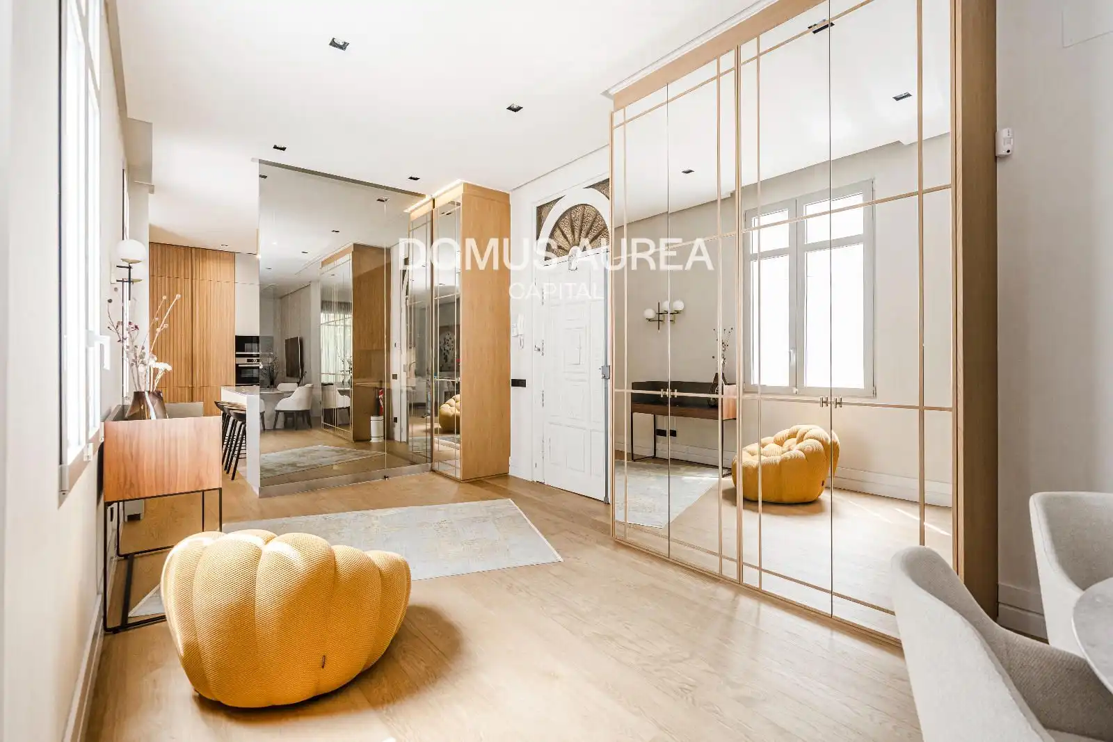 Bedroom of Flat for rent in Madrid  with Air Conditioner, Storage room and Furnished