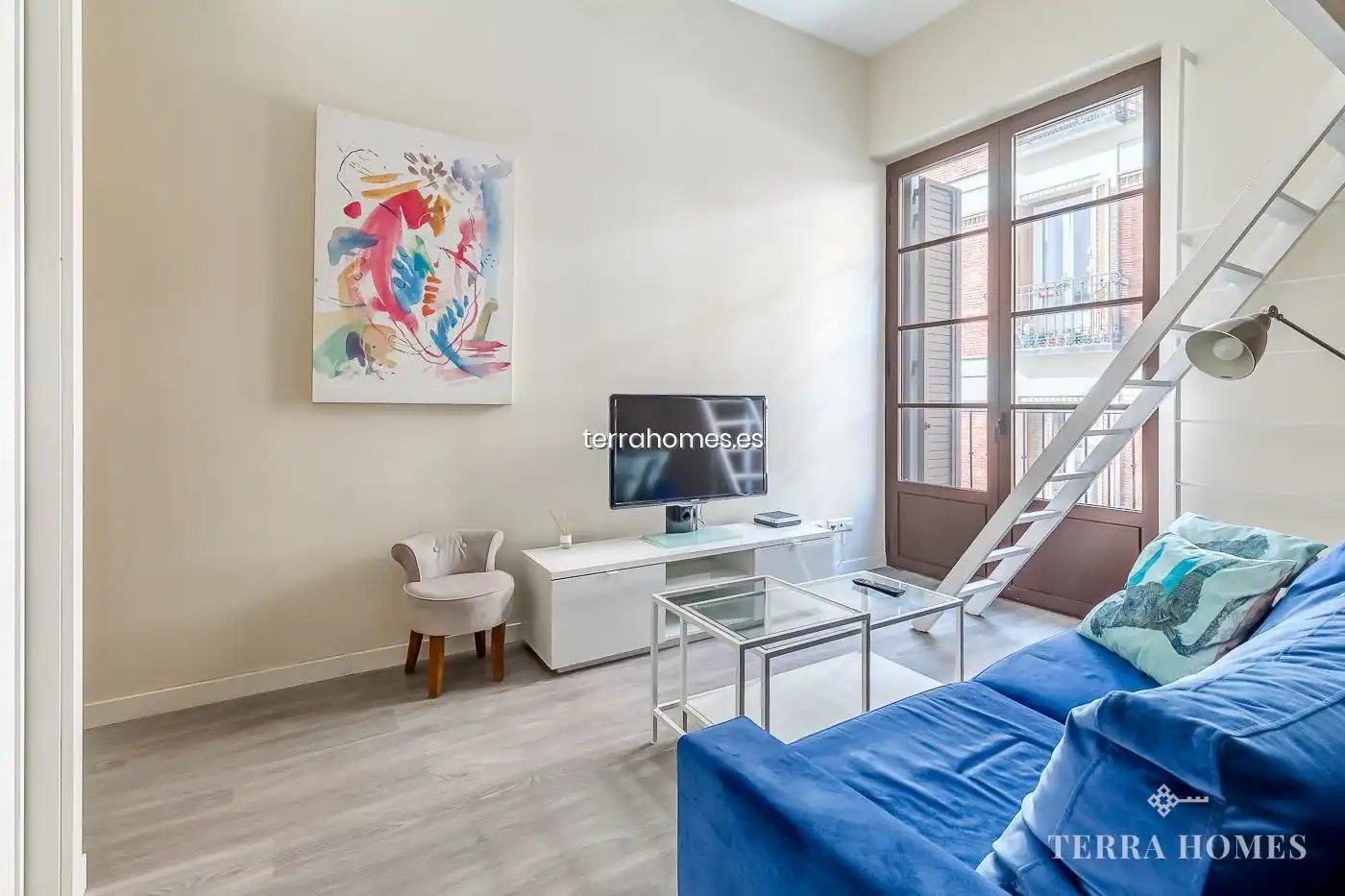 Sala de estar de Apartamento de alquiler en Madrid con Aire acondicionado, Calefacción y Amueblado
