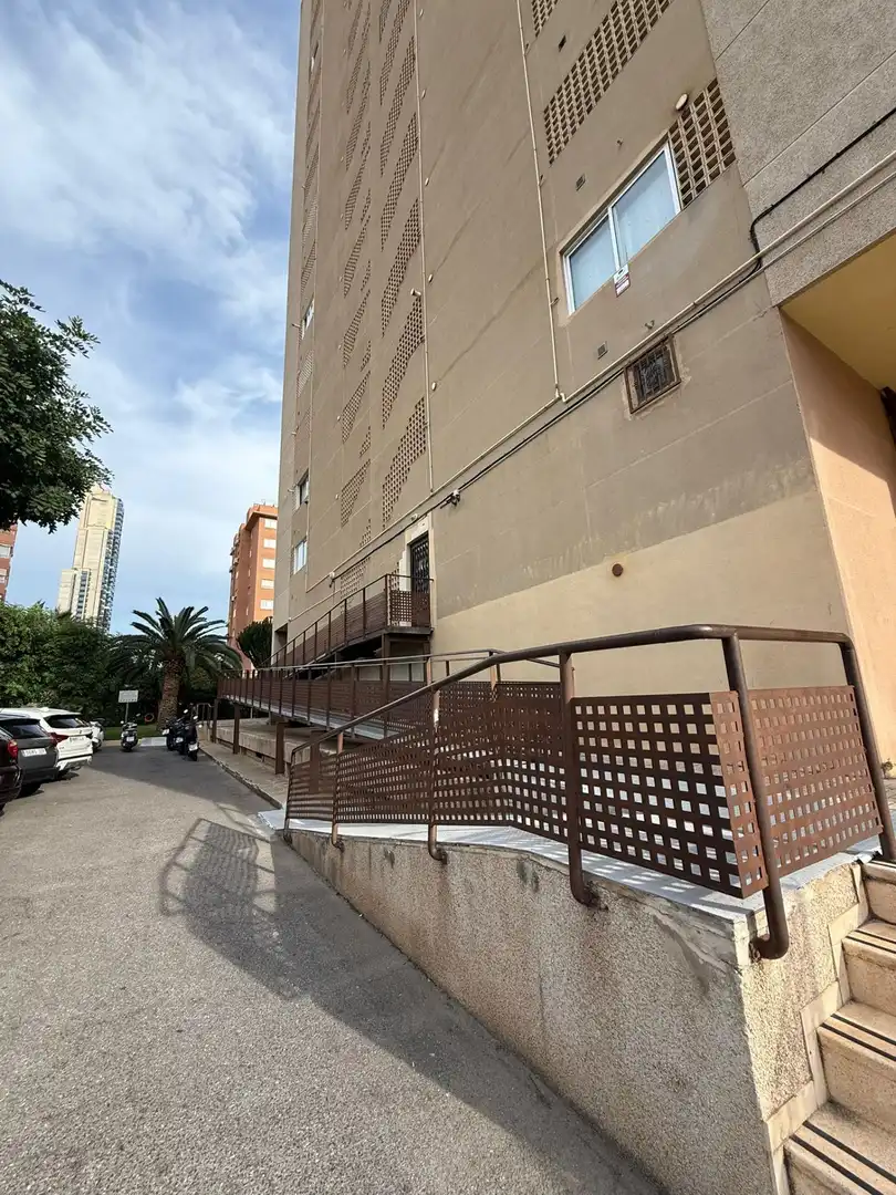Flat with pool for sale in Calle Calle Dinamarca, imagen 32