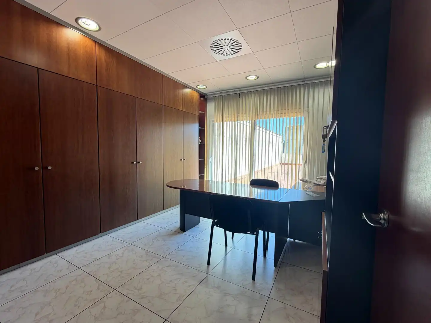 Commercial properties for sale in Empuriabrava  with Terrace