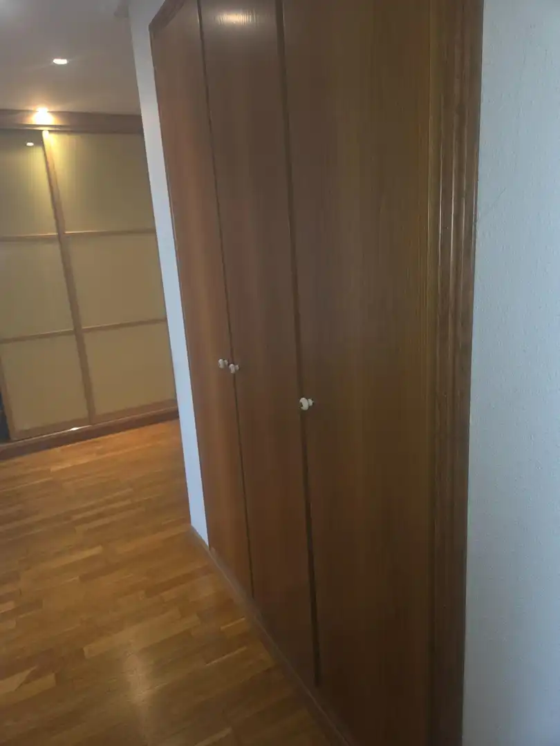 Bedroom of Flat for rent in Valencia  with Air Conditioner, Parquet flooring and Balcony