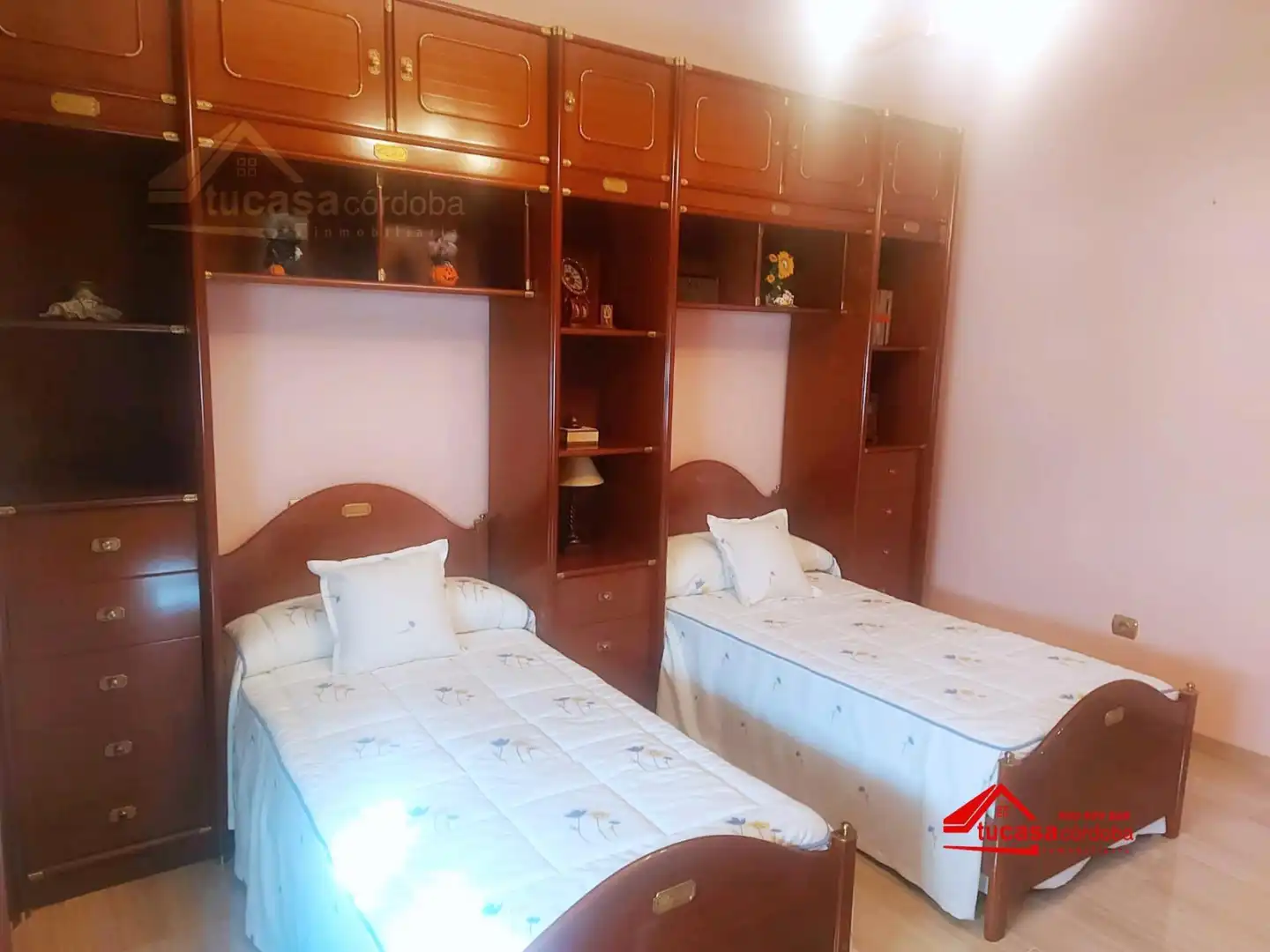 Bedroom of Duplexes for sale in El Carpio  with Air Conditioner and Furnished