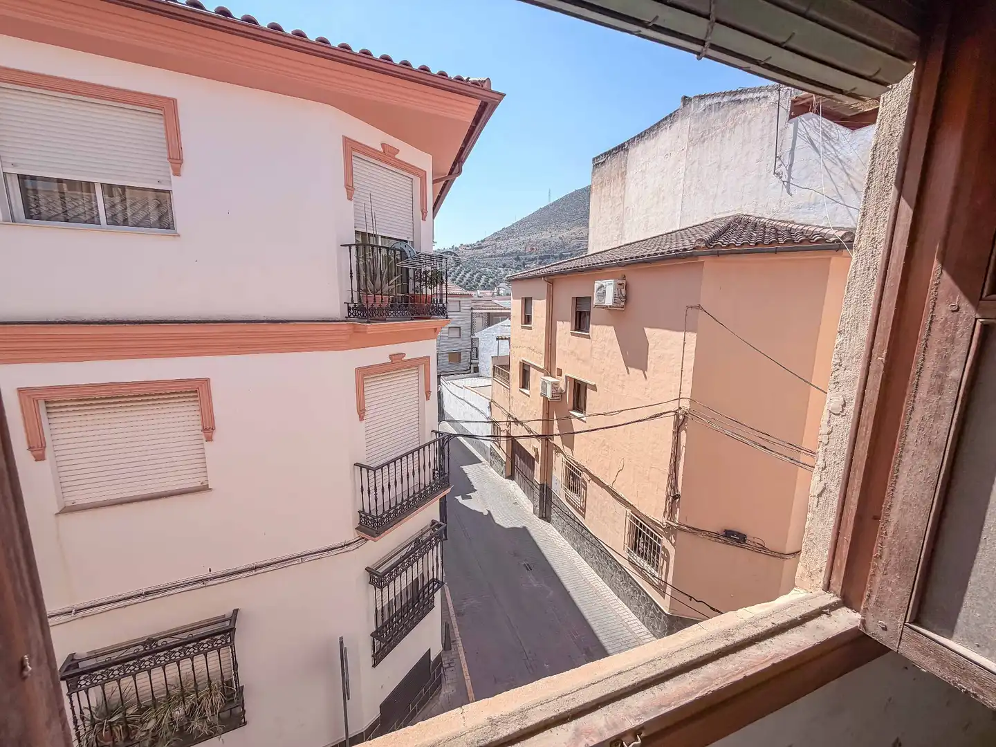 Außenansicht von Country house zum Verkauf in Loja mit Balkon