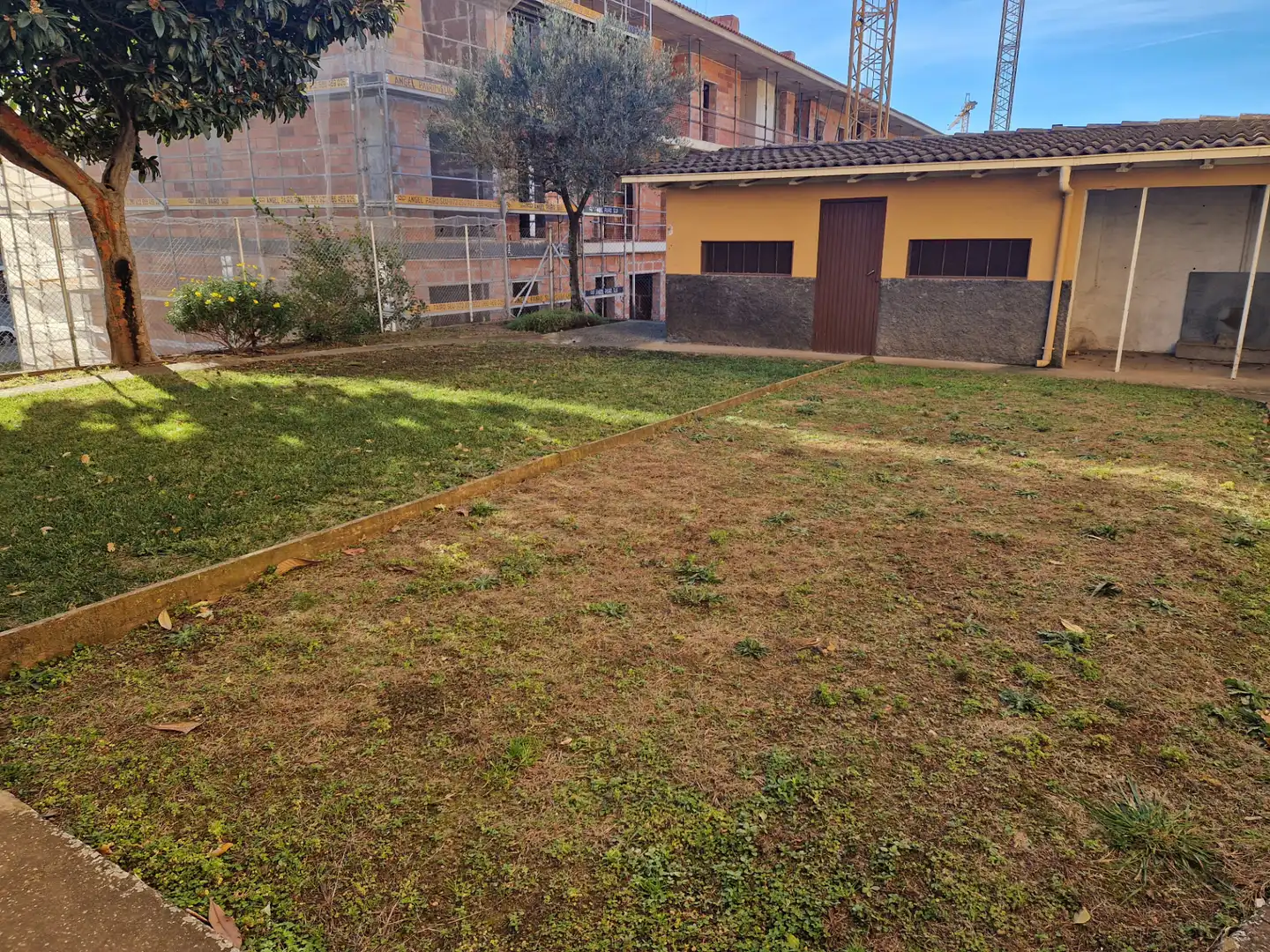 Garden of Detached homes for sale in Olot  with Heating, Private garden and Terrace