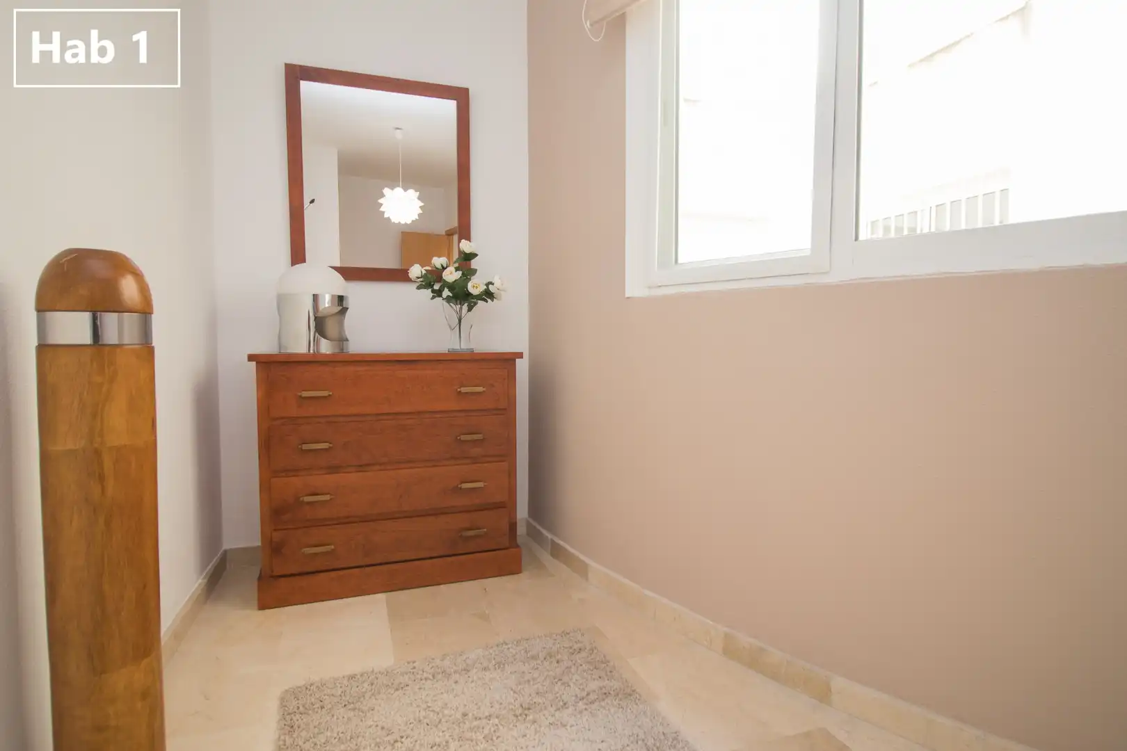 Dormitori de Apartament per a compartir en Málaga amb Aire condicionat, Calefacció i Moblat