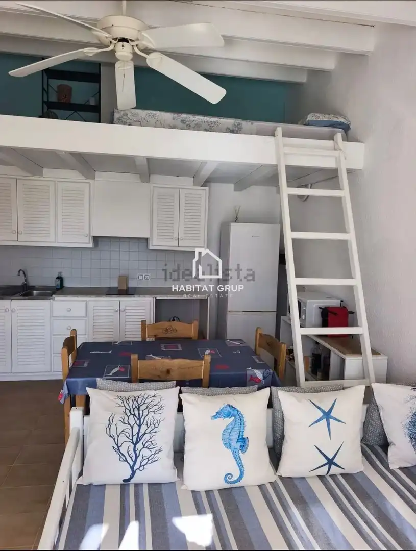 Cuina de Casa adosada en venda en Ciutadella de Menorca amb Aire condicionat, Calefacció i Terrassa