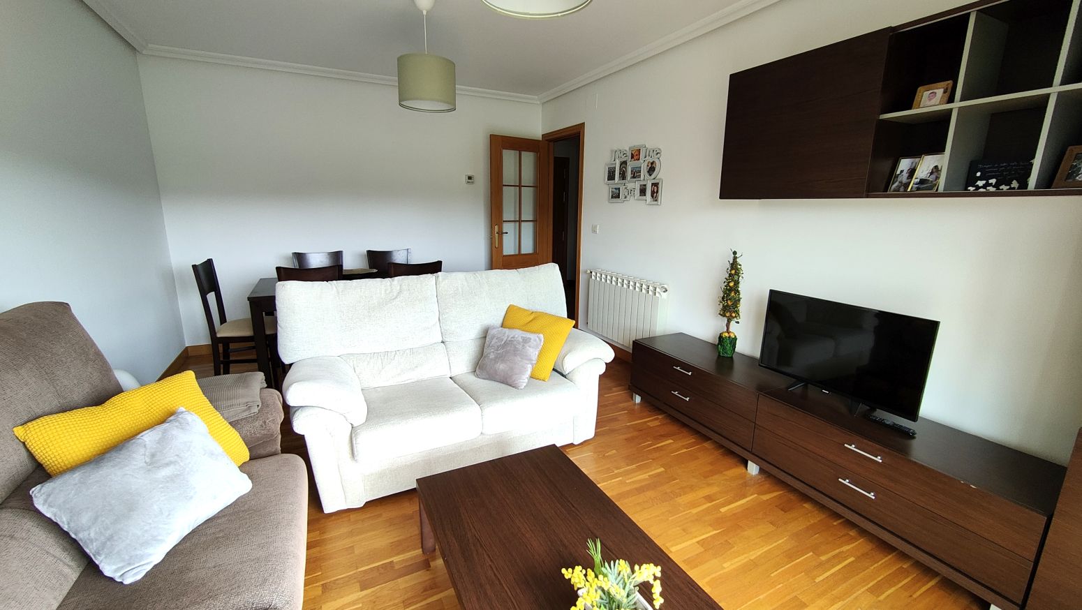 Sala de estar de Piso de alquiler en Santander con Calefacción, Jardín privado y Parquet