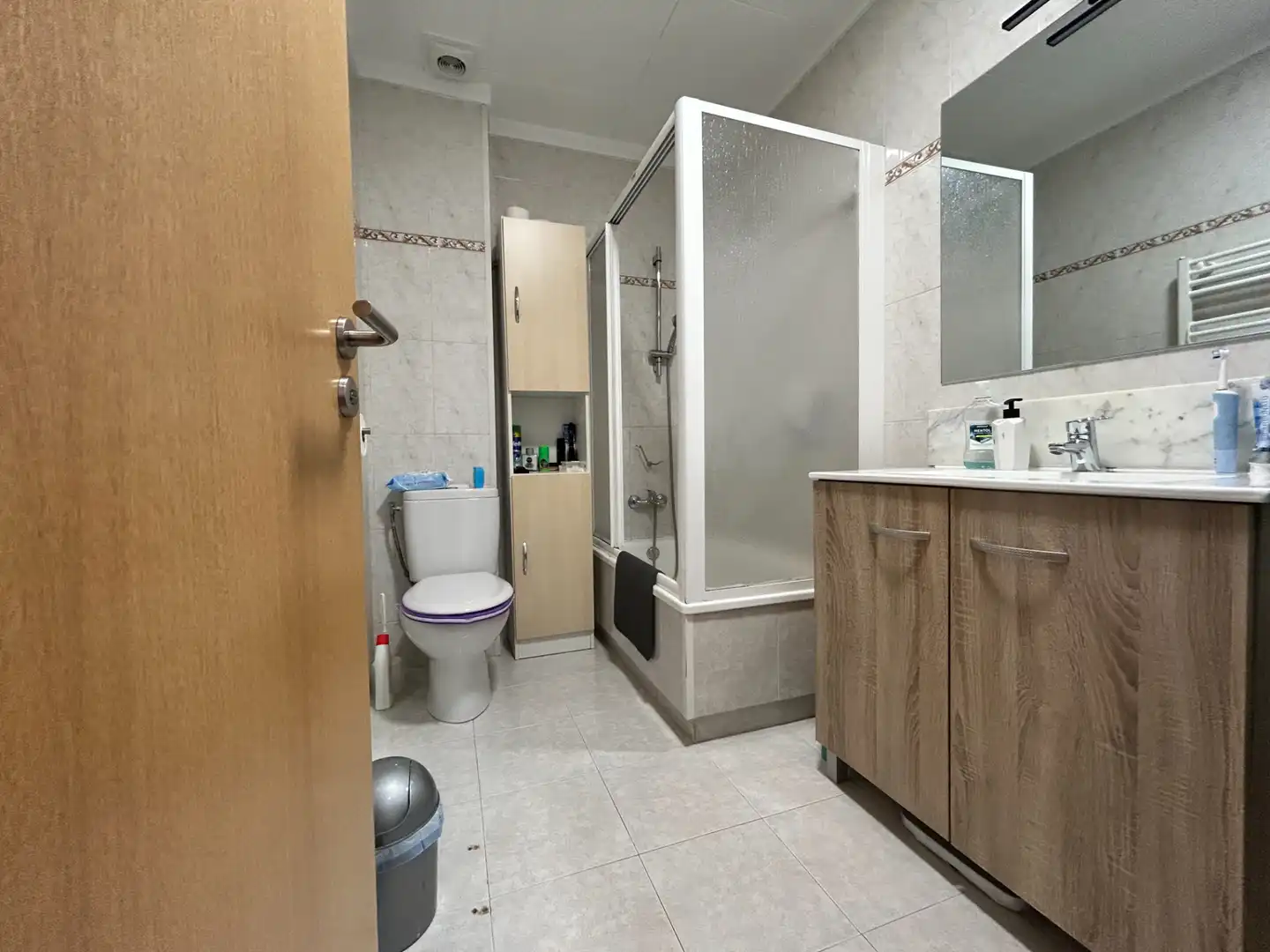 Bathroom of Flat for sale in Olot  with Heating, Terrace and Balcony