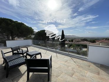Casa con balcone in vendita a Navarra