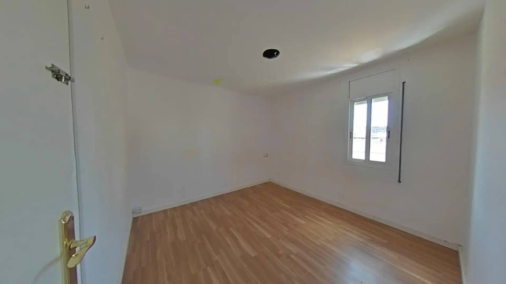 Bedroom of Flat for sale in Sabadell