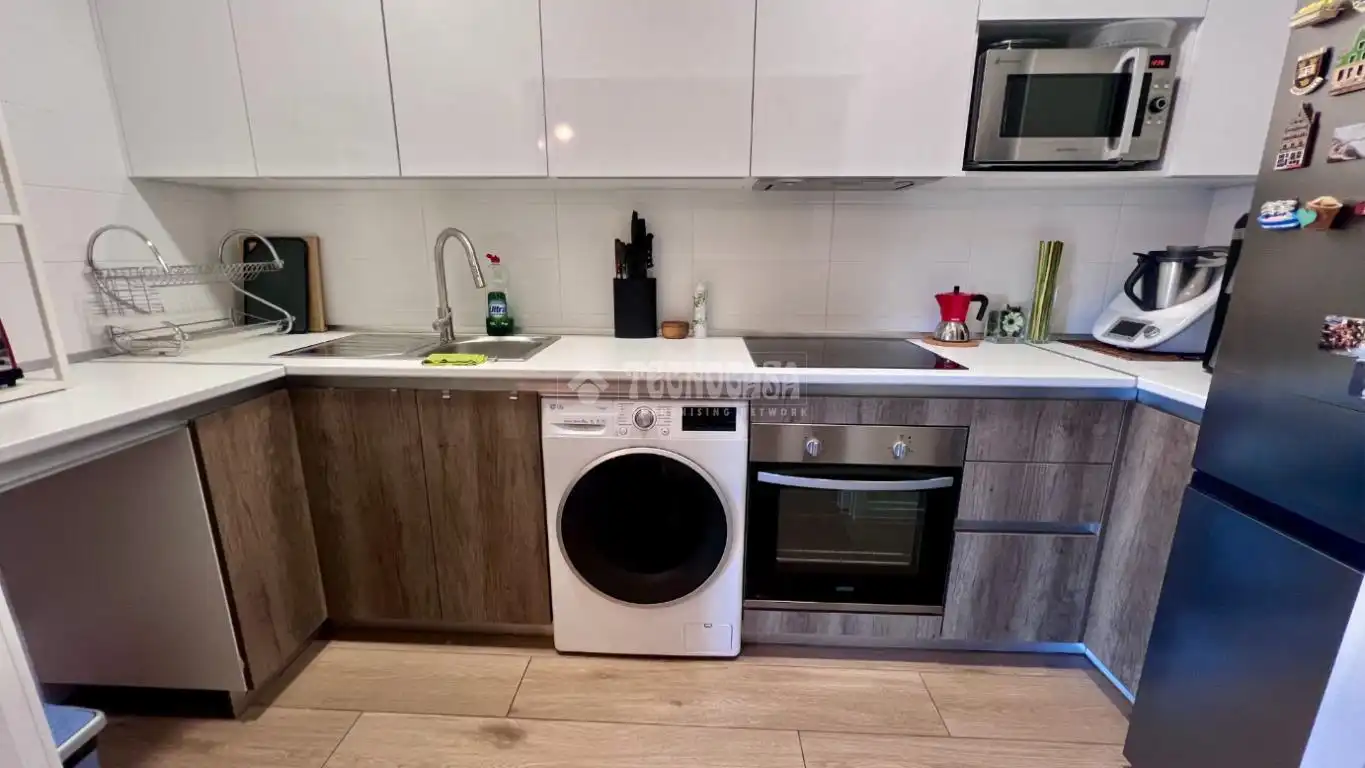 Kitchen of Flat for sale in Alcalá de Henares  with Air Conditioner, Heating and Terrace