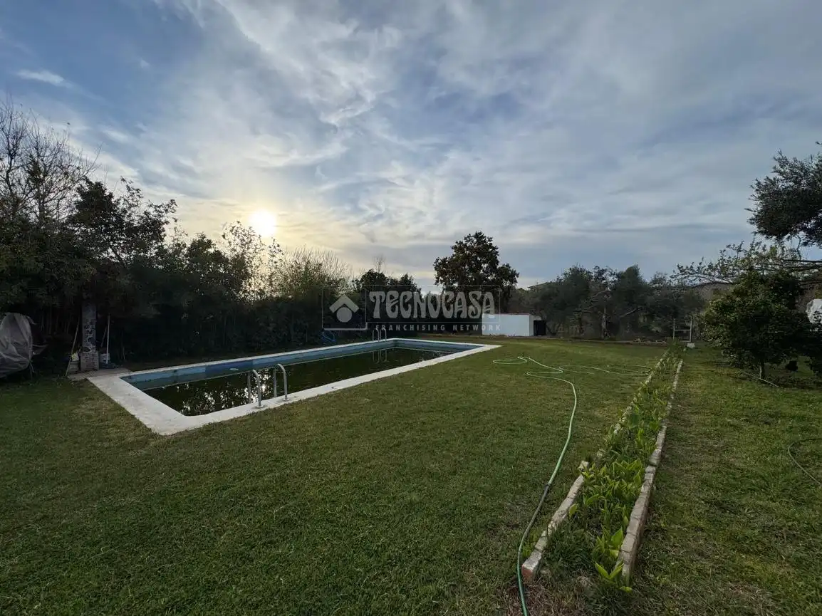 Schwimmbecken von Country house zum Verkauf in Badajoz mit Klimaanlage, Privatgarten und Terrasse