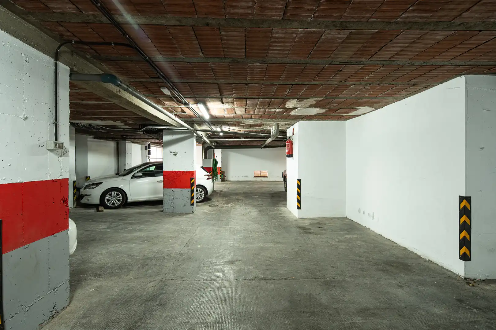 Parking of Flat for sale in Granada  with Air Conditioner, Parquet flooring and Terrace