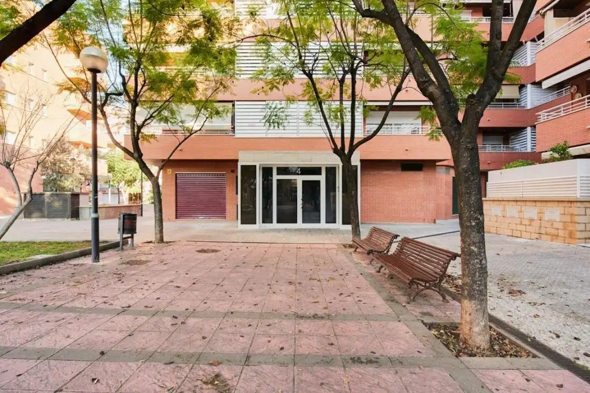 Business premises for sale in Carrer del Pare Garí, imagen 3