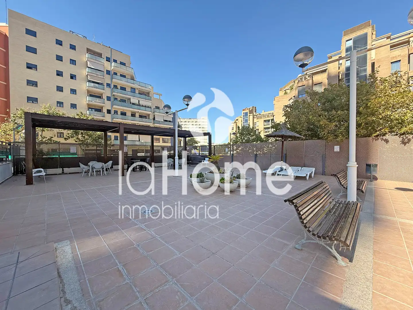 Vista exterior de Piso de alquiler en Valencia con Aire acondicionado, Calefacción y Terraza