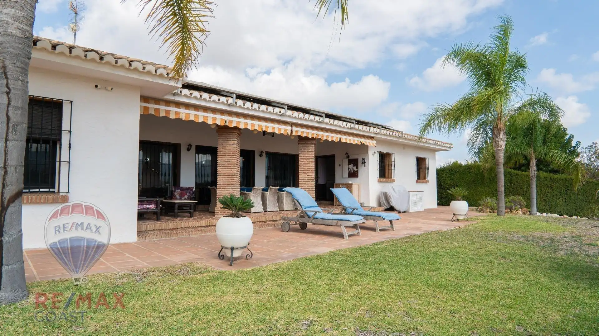 Jardí de Casa o xalet en venda en Alhaurín de la Torre amb Aire condicionat, Jardí privat i Terrassa