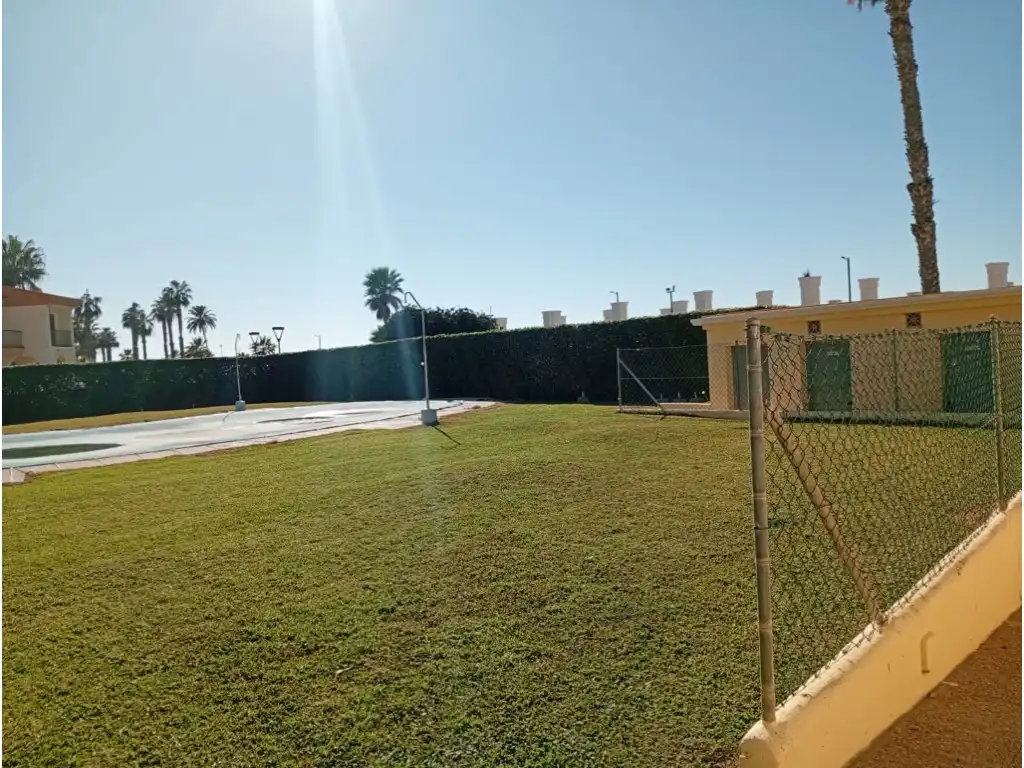Casa adosada en venda en Salobreña amb Piscina
