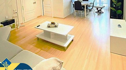 Apartamento reformado con terraza, en la provincia de Alicante, en la ciudad de Alicante. 3 habitaciones | 91 m² | A 800 metros de, imatge 3