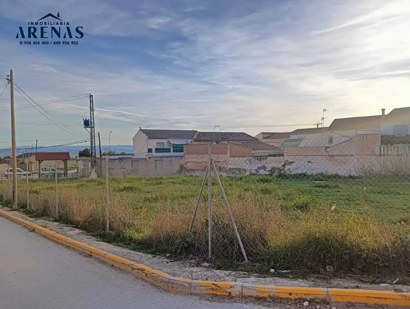 Terreny residencial en venda a Pinos Puente