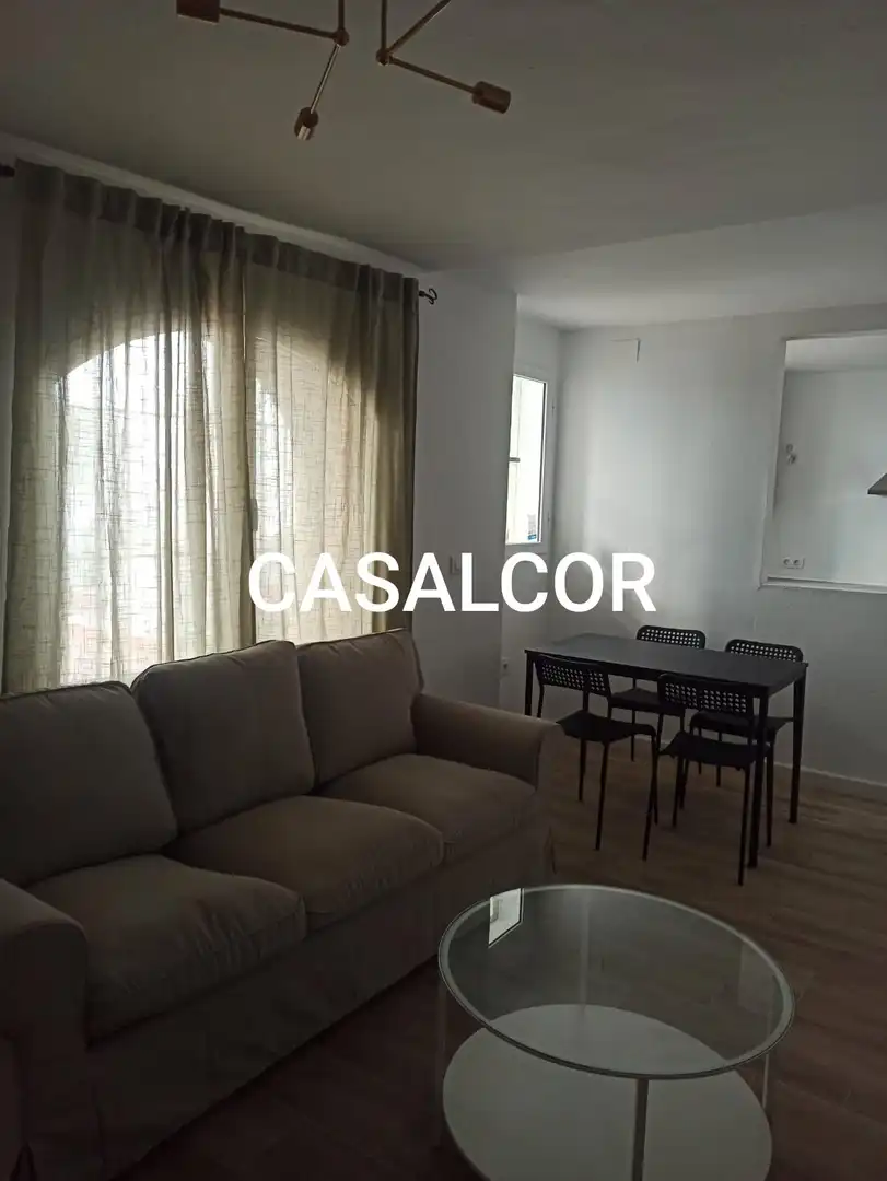 Piso de alquiler en Carmona