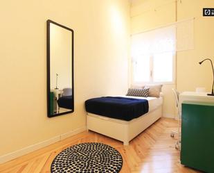 Bedroom of Flat to share in  Madrid Capital  with Air Conditioner and Terrace