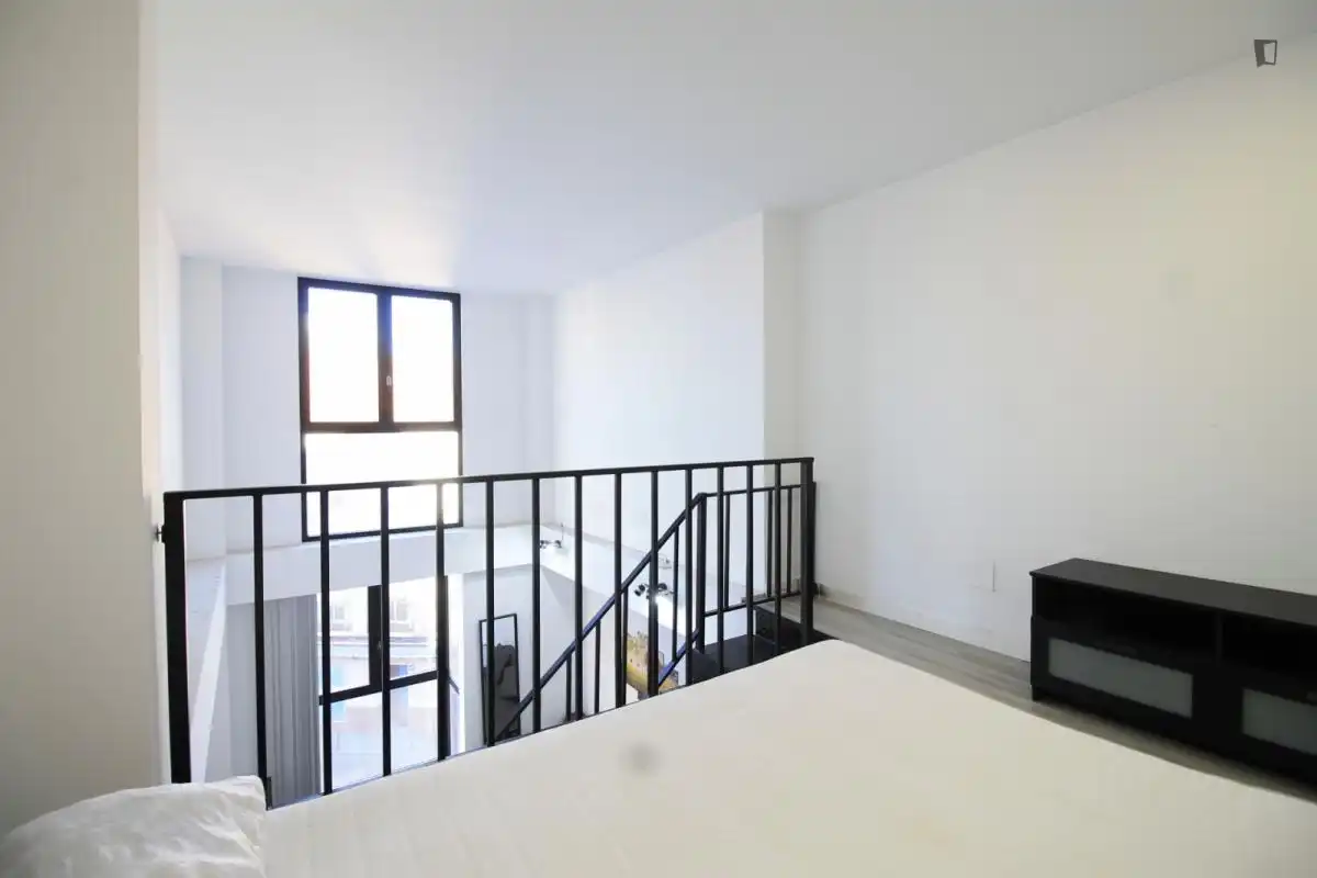 Study for rent in Almendrales