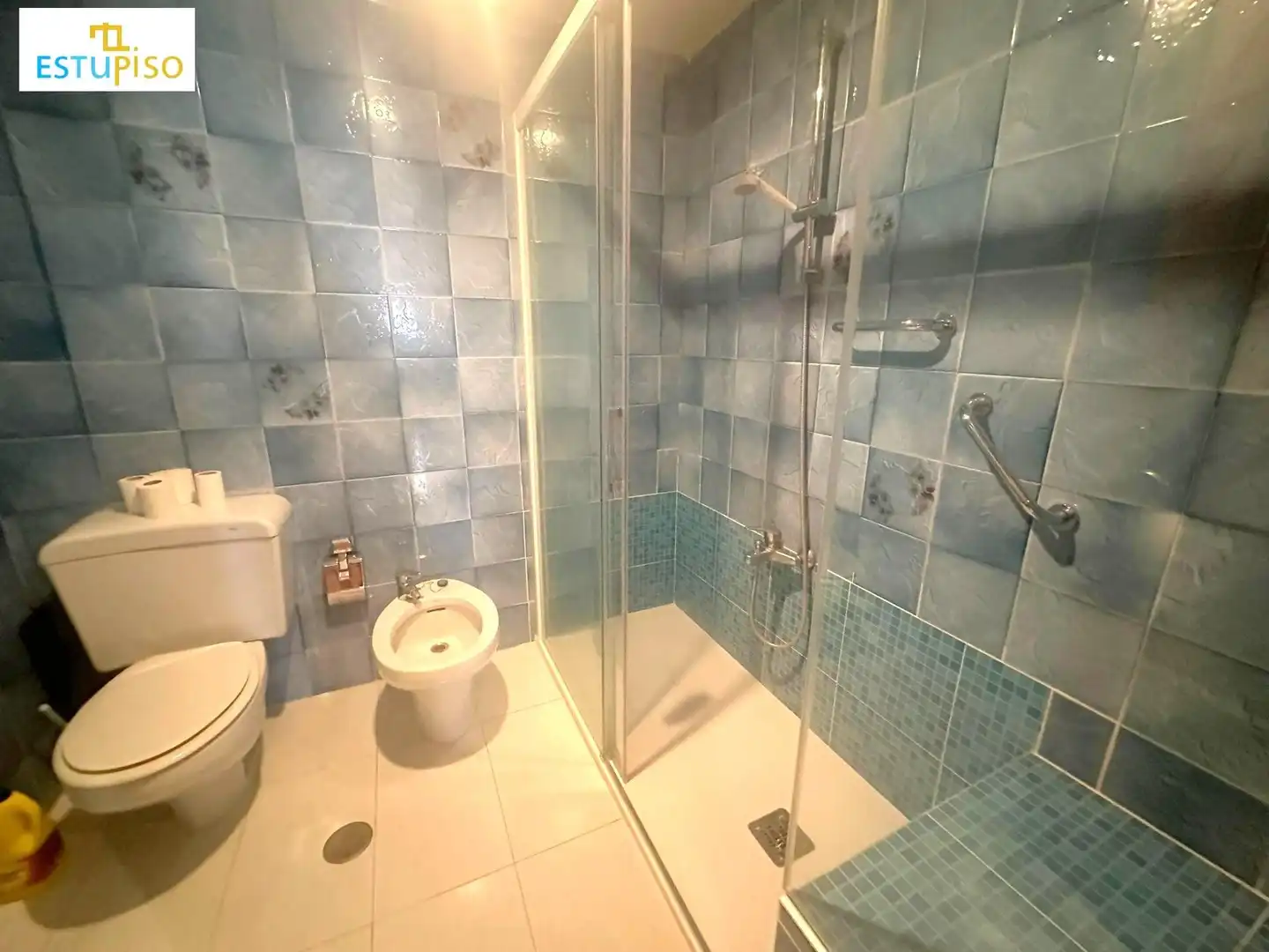 Baño de Piso en venta en León Capital  con Calefacción, Terraza y Amueblado