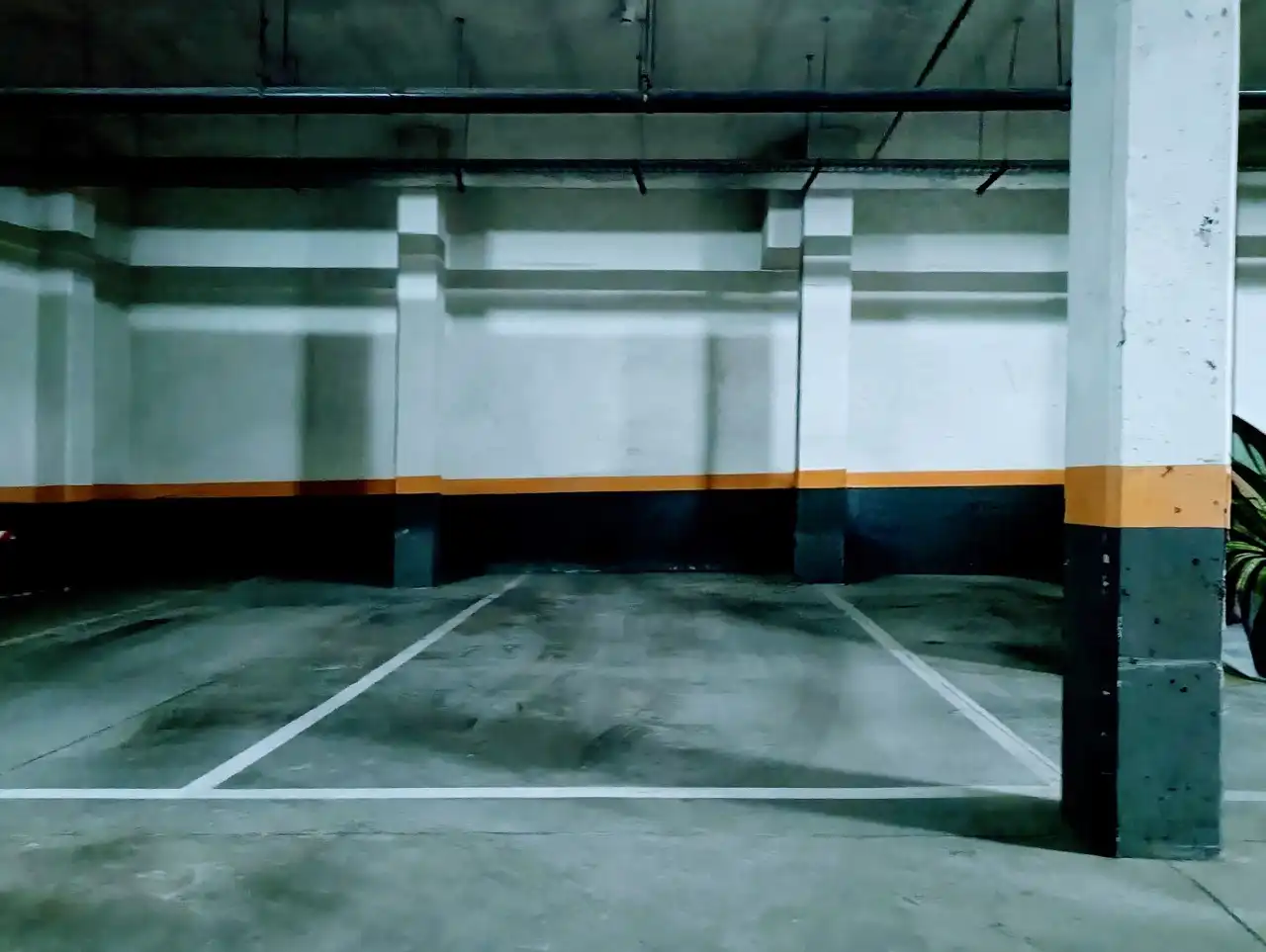 Parkplatz von Wohnung zur Miete in Madrid mit Klimaanlage, Heizung und Abstellraum