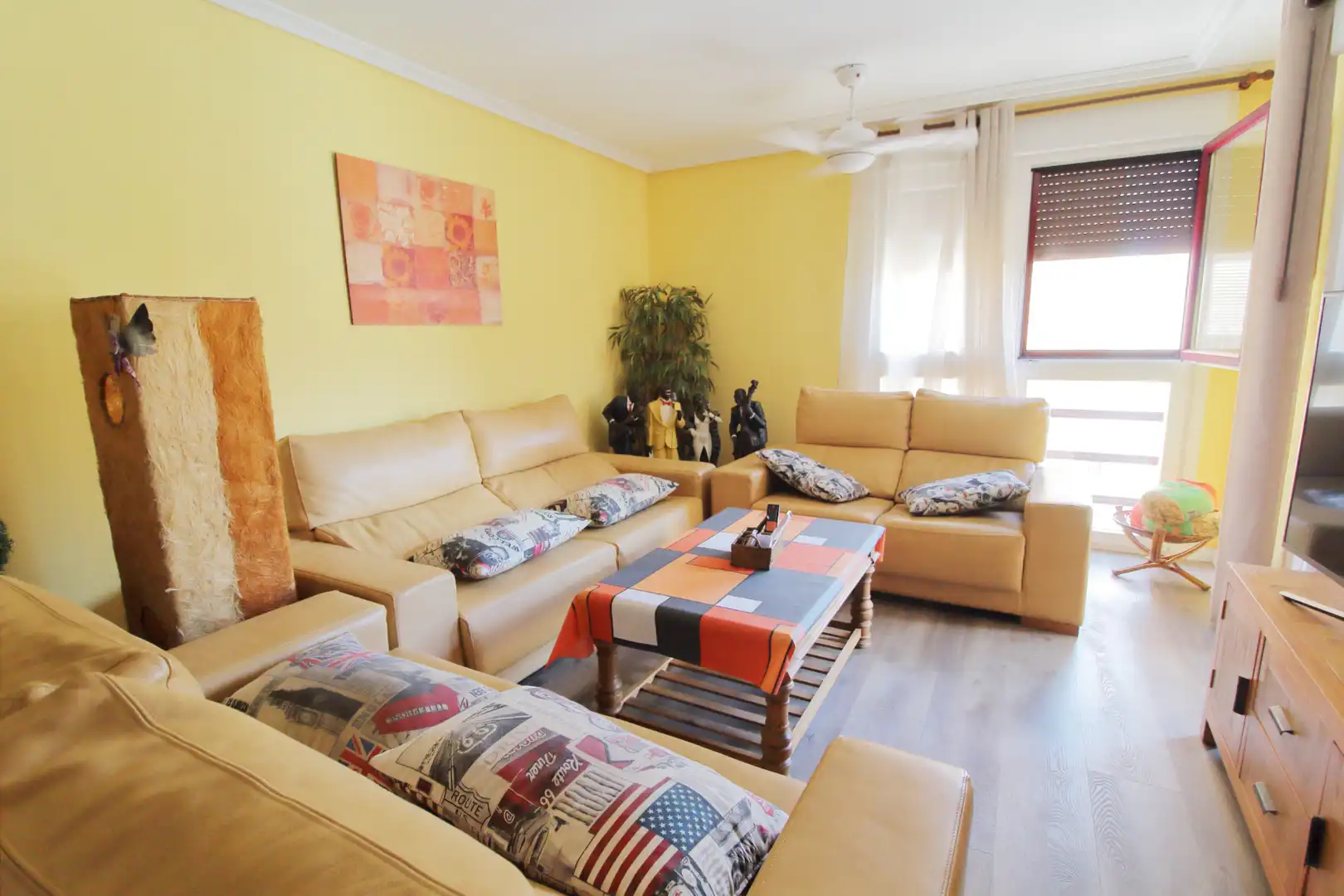 Appartamento con terrazza in vendita a Carrer de Sant Lluís, imagen 7