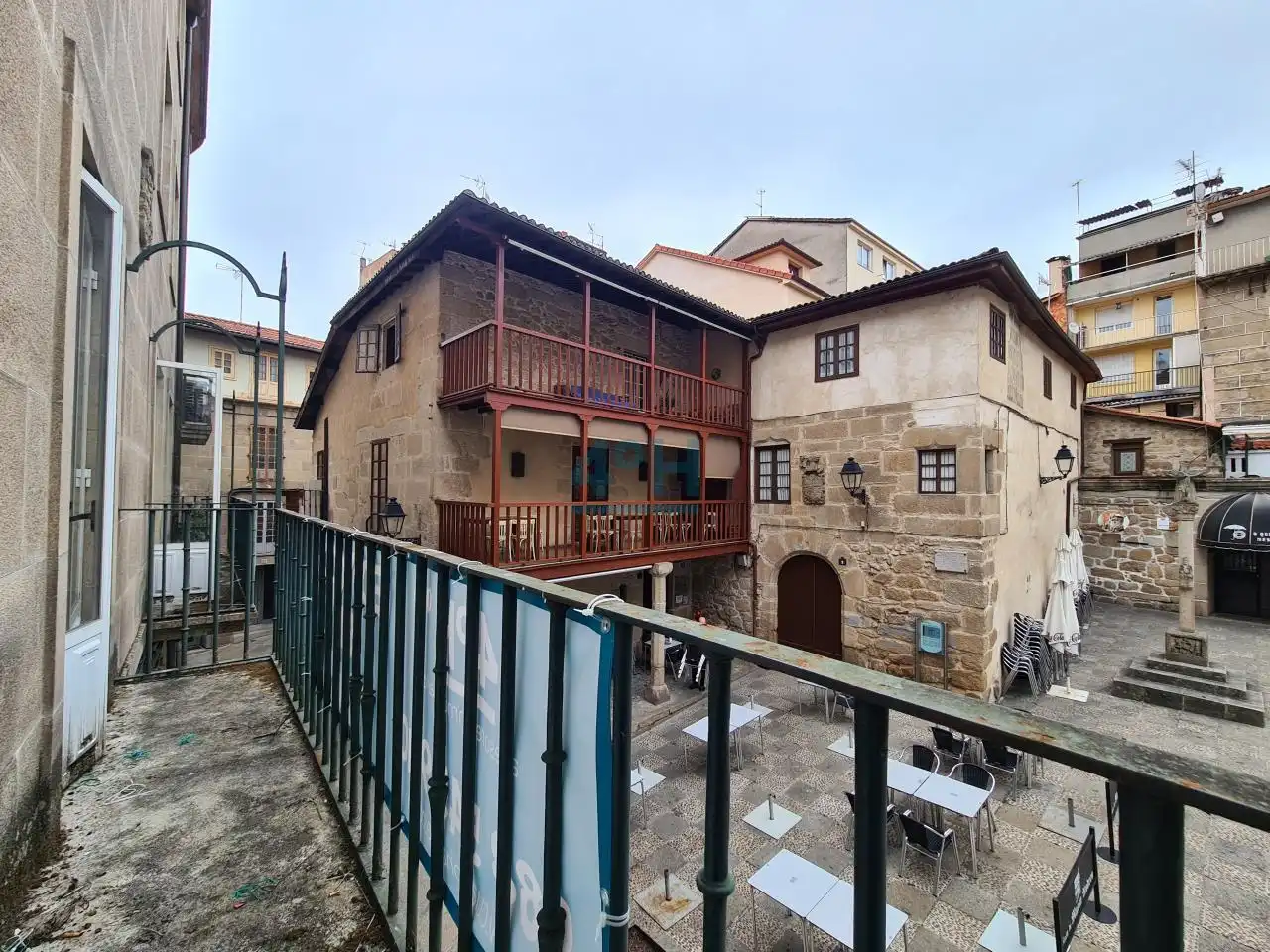 Vista exterior de Edificio en venta en Ourense Capital 