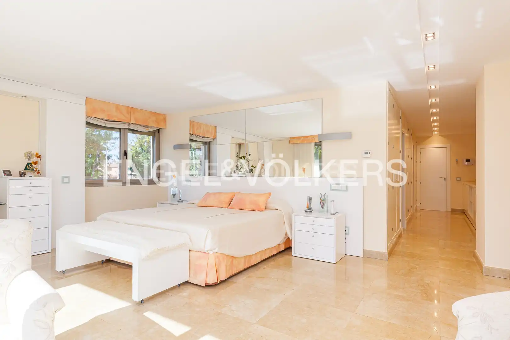Vista exterior de Casa o chalet en venta en Azuqueca de Henares con Aire acondicionado, Calefacción y Jardín privado