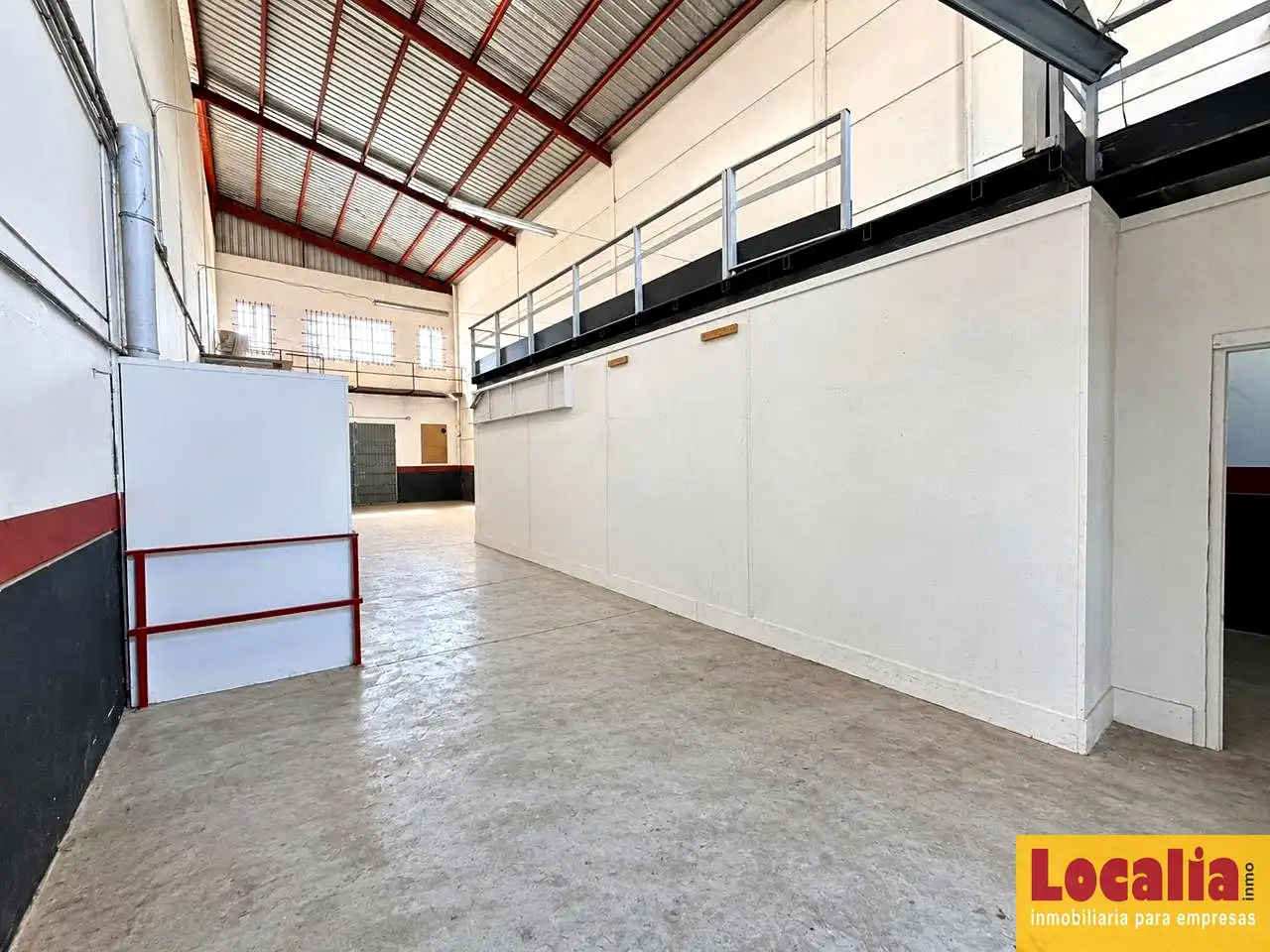 Nave industrial en venta en Boadilla del Monte