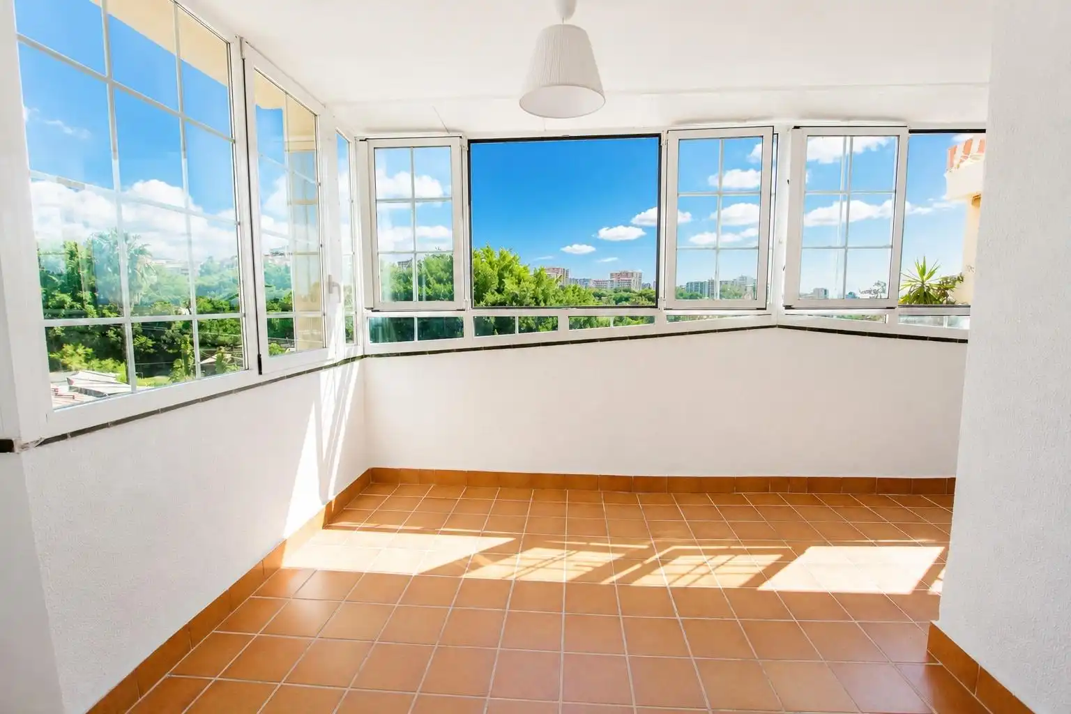 Ático con piscina en venta en Avenida GANDHI, imagen 4