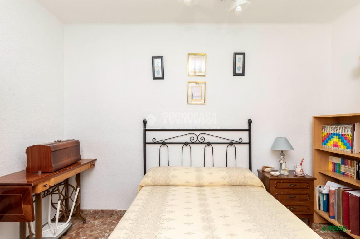 Bedroom of Flat for sale in  Almería Capital