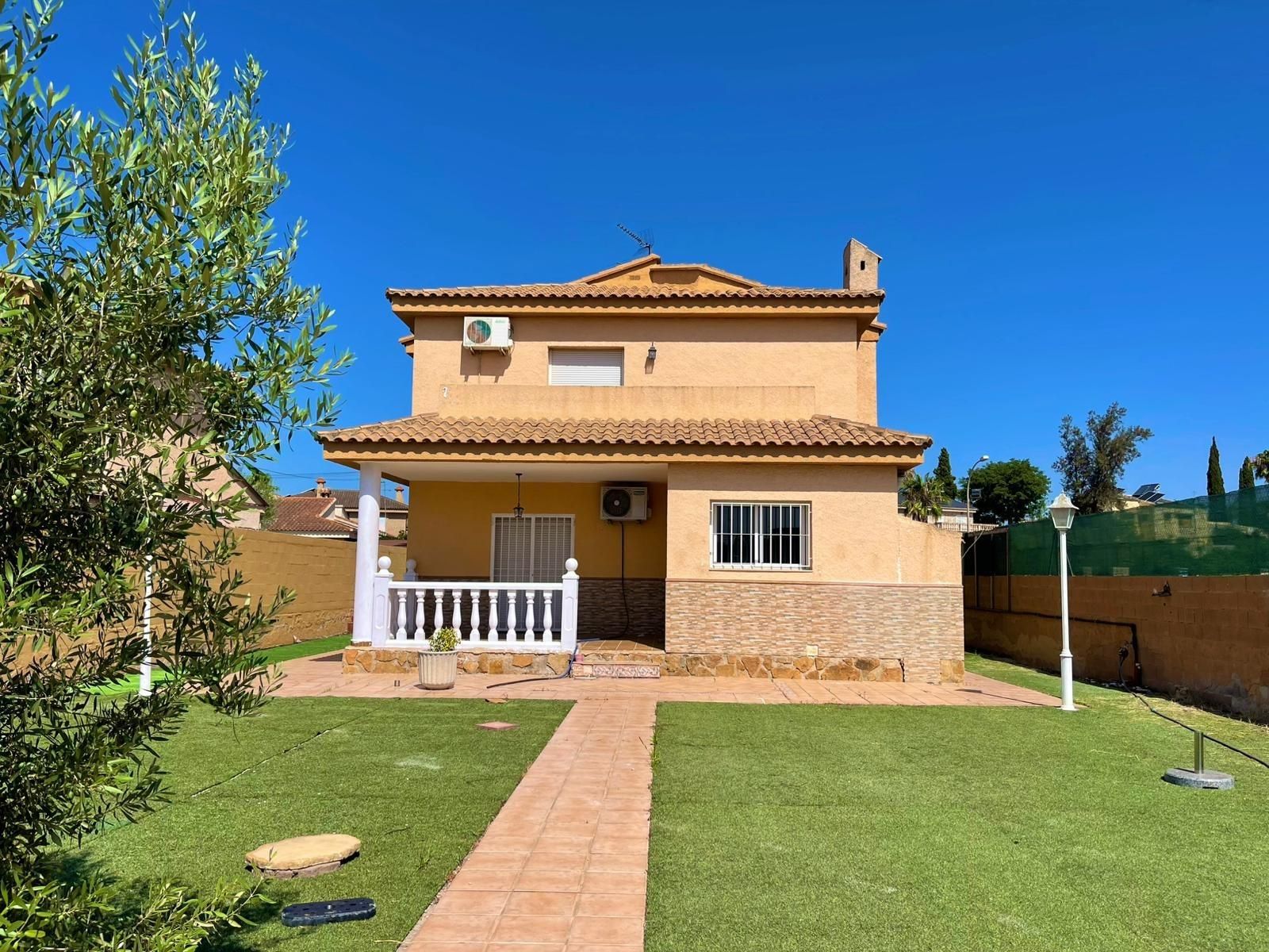 Exterior view of House or chalet to rent in L'Eliana  with Air Conditioner, Private garden and Terrace